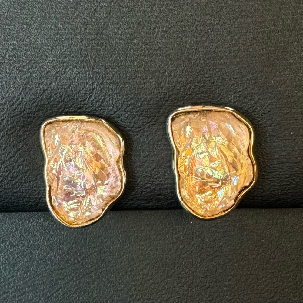 Ben-Amun Iridescent Peach Glass Earrings